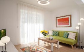 Lovely Beachfront Apartment In Calahonda